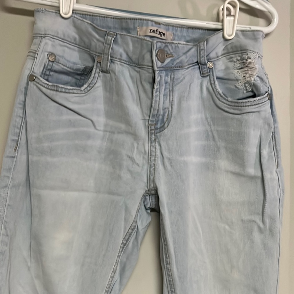 Refuge Distressed Jeans Size 4
